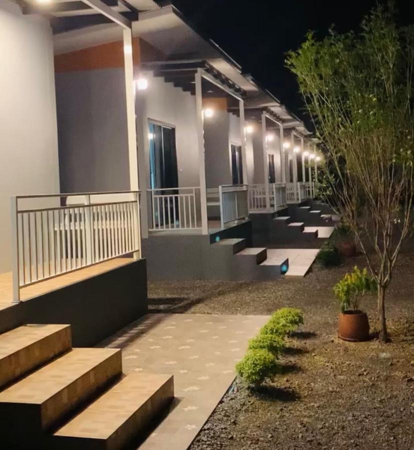 Suanvadee Resort สวนวดี รีสอร์ท Don Sak Exterior photo