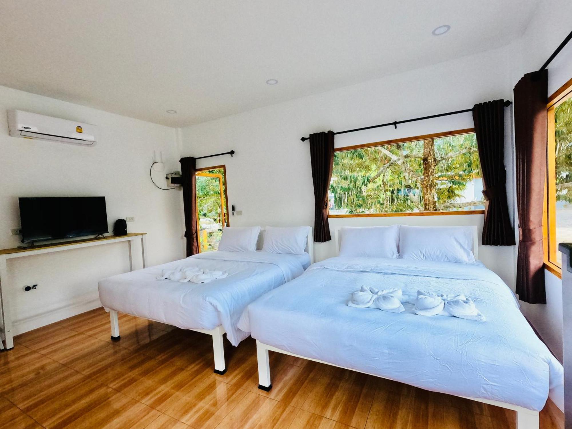 Suanvadee Resort สวนวดี รีสอร์ท Don Sak Exterior photo
